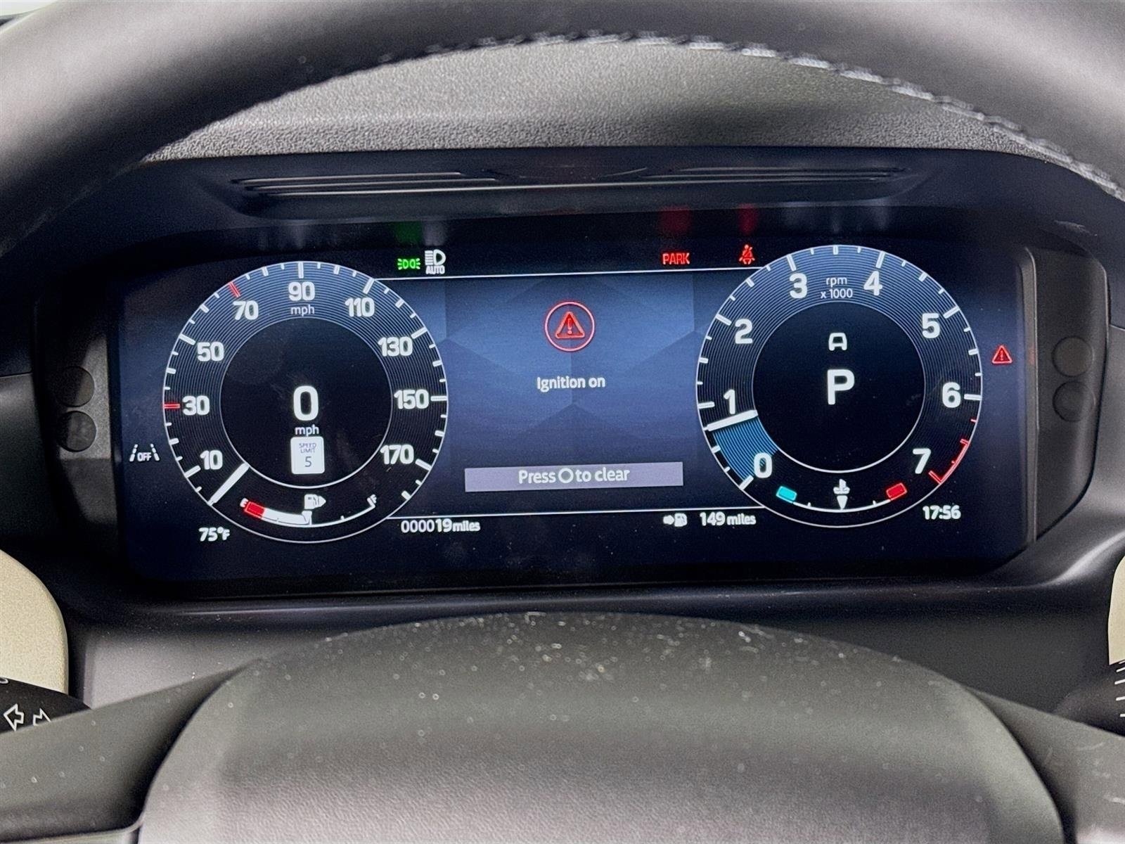 Used 2025 Blue Land Rover S image 13