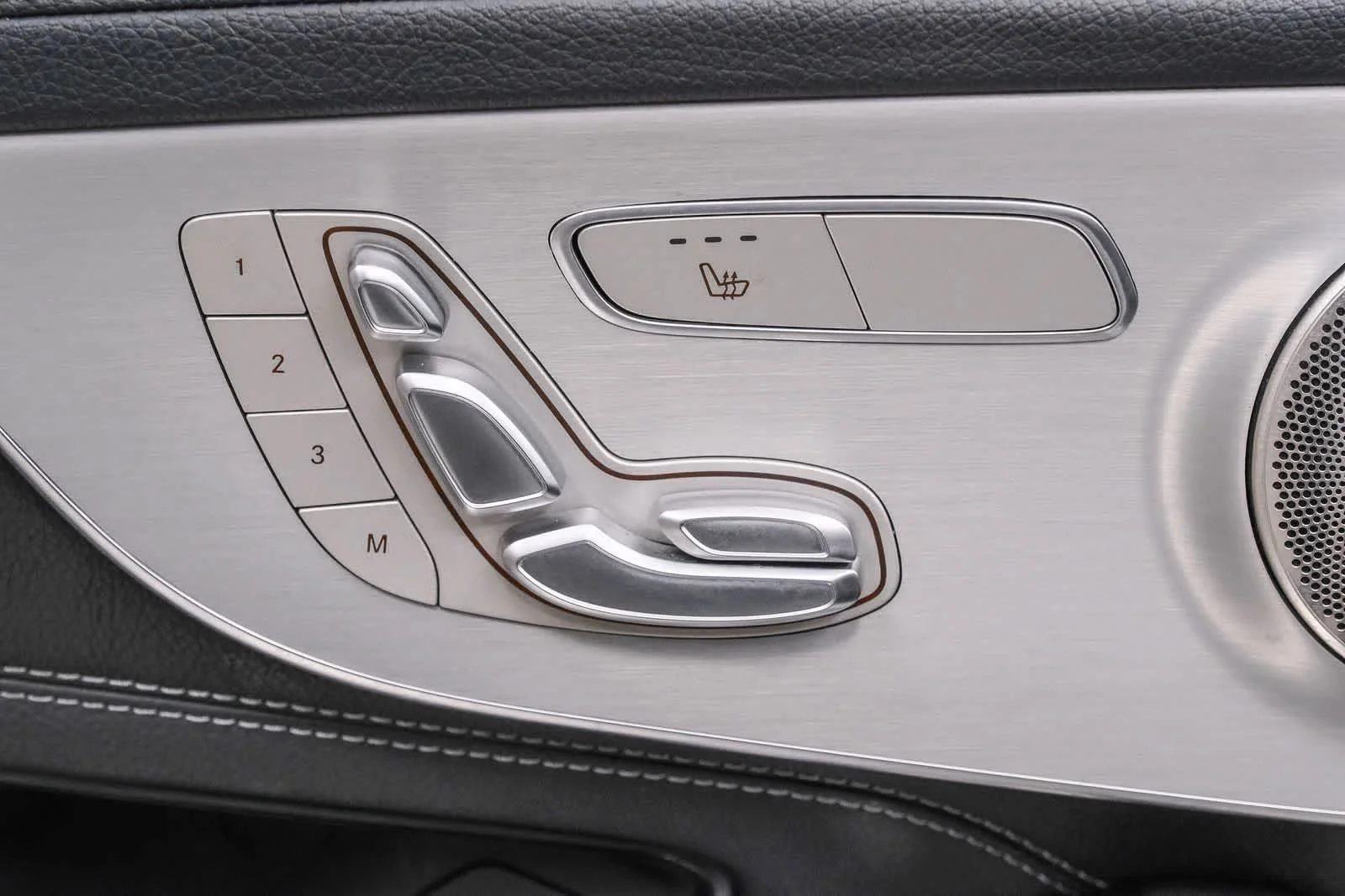 Certified Used 2023 Polar White Mercedes-Benz C 300 image 27