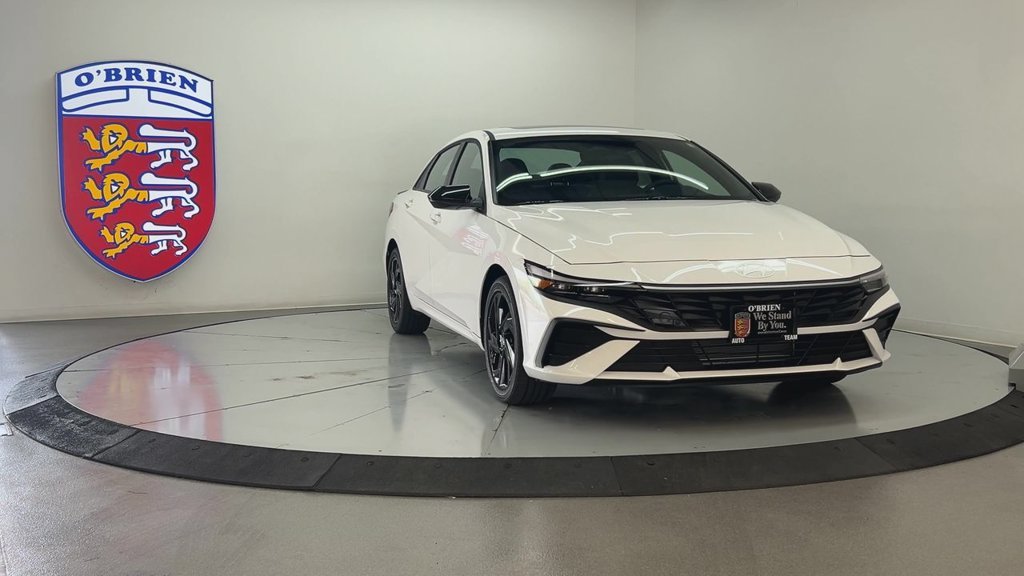 Used 2026 White Hyundai SEL Sport image 9