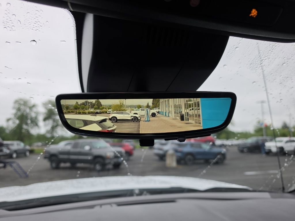 Used 2023 Summit White GMC AT4 image 19