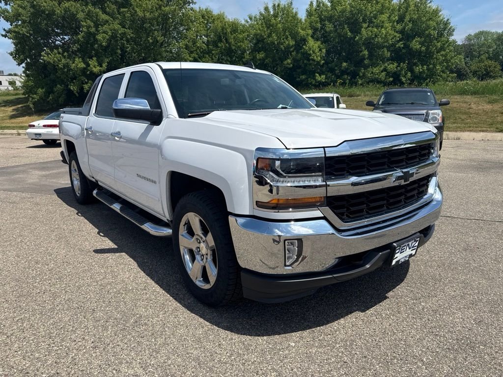 Used 2017 White Chevrolet LT image 1