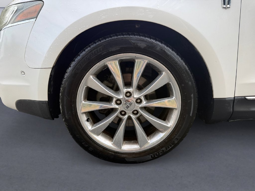 Used 2011 White Lincoln EcoBoost image 10