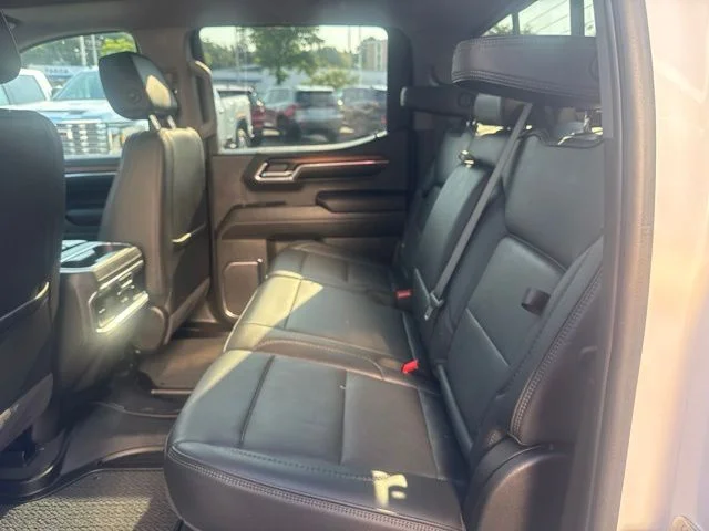 Used 2024 White GMC Denali image 26