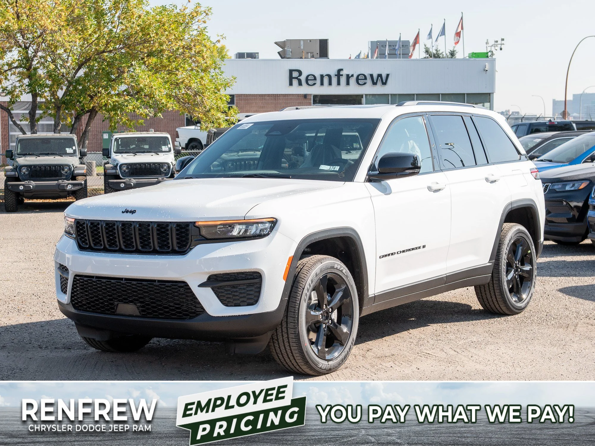 New 2025 White Jeep Altitude* 4x4, Sunroof, Heated Leather, Wireless Charging Pad image 1