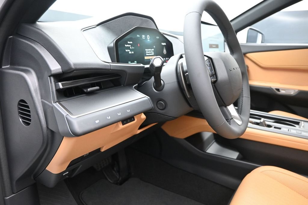 New 2026 Ultra White Lexus ES 350e PREMIUM image 12