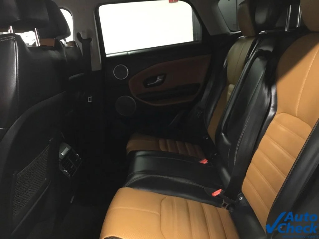 Used 2016 Green Land Rover HSE Dynamic image 28