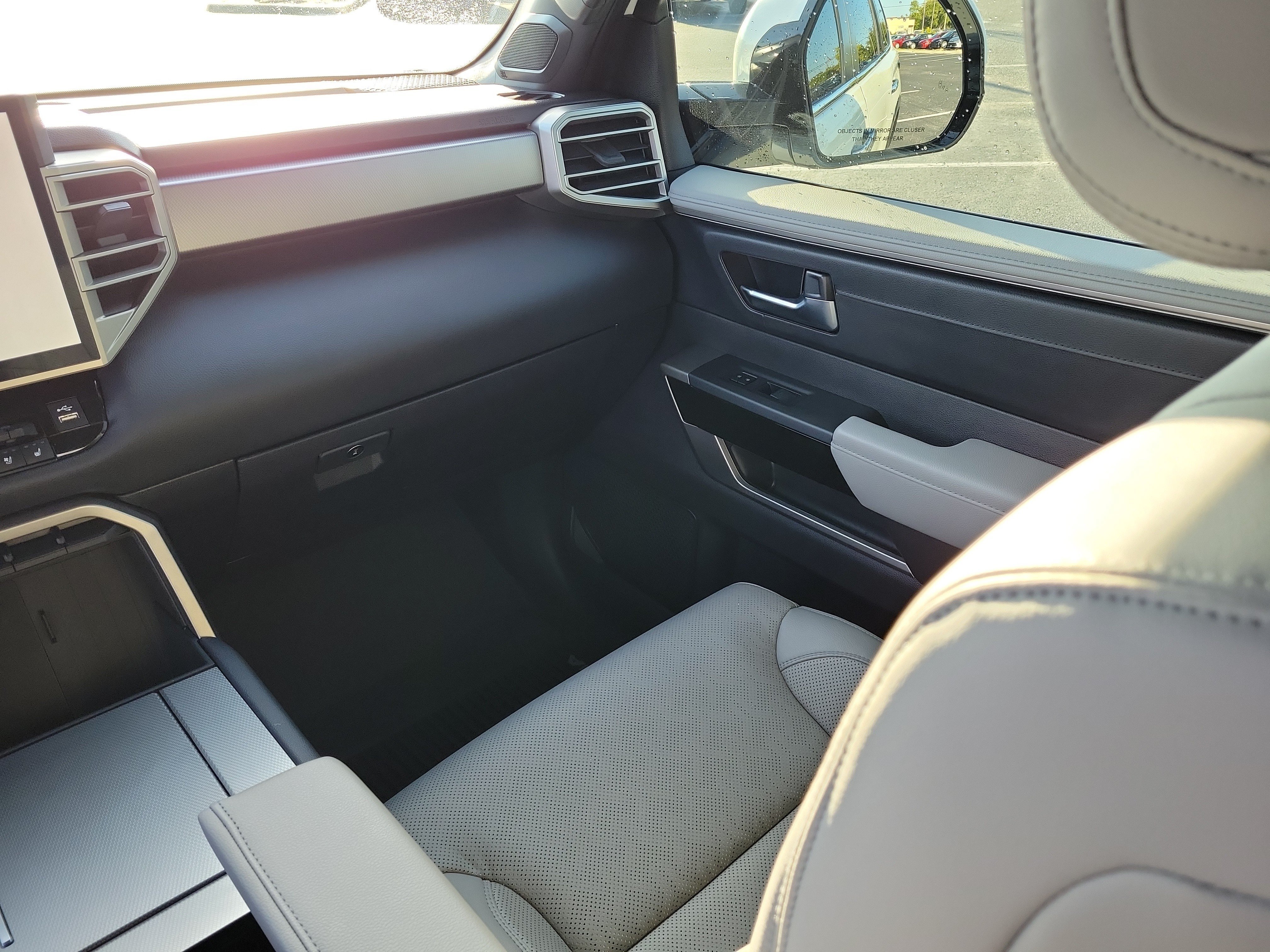 Used 2025 Pearl Toyota Limited image 16