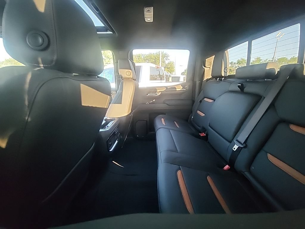 2026 GMC Sierra 1500 AT4 - Photo 8