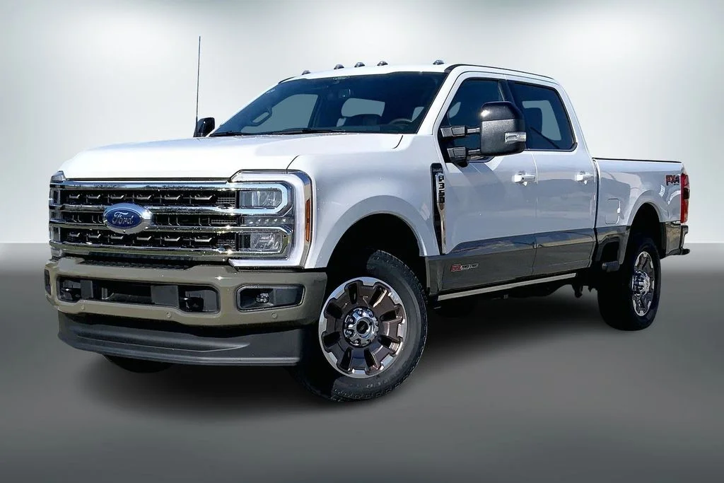 New 2026 Star White Metallic Tri-Coat Ford King Ranch image 2