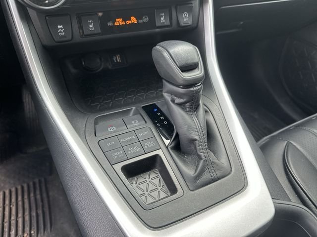 Used 2024 Black Toyota XLE image 25