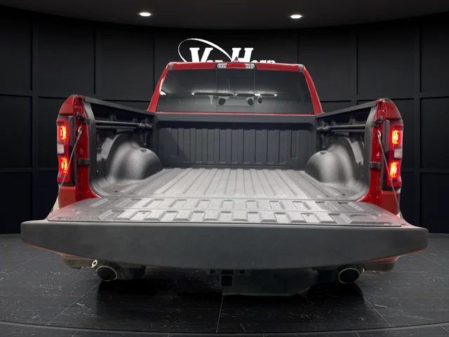 New 2026 Molten Red Pearl-Coat Exterior Paint RAM Big Horn/Lone Star image 26