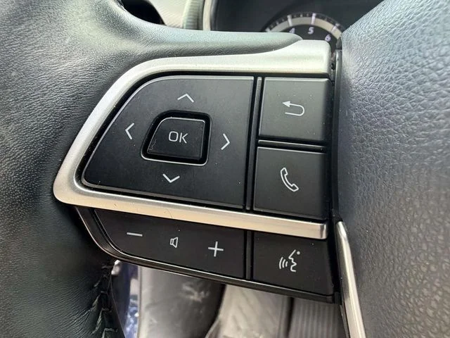 Used 2022  Toyota Platinum image 24
