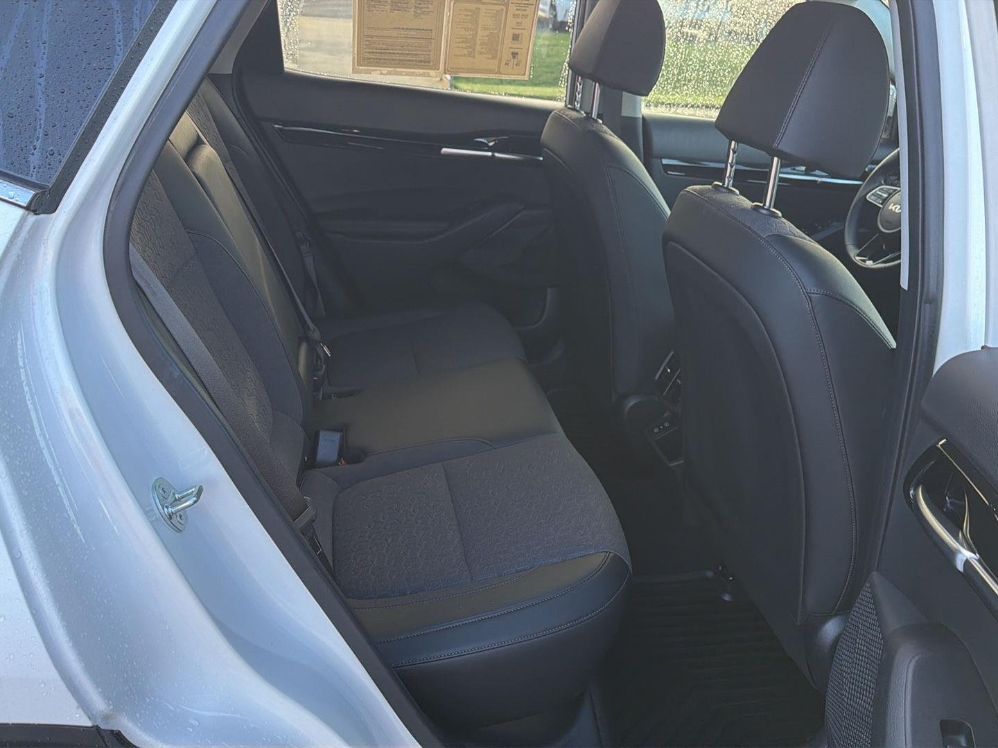 Used 2024 Snow White Pearl Kia S image 12