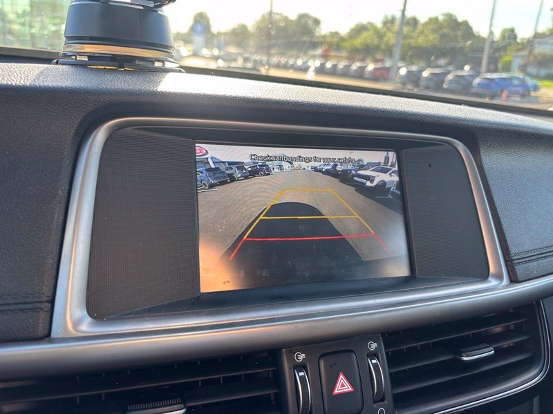 Used 2018 Black Kia LX image 13
