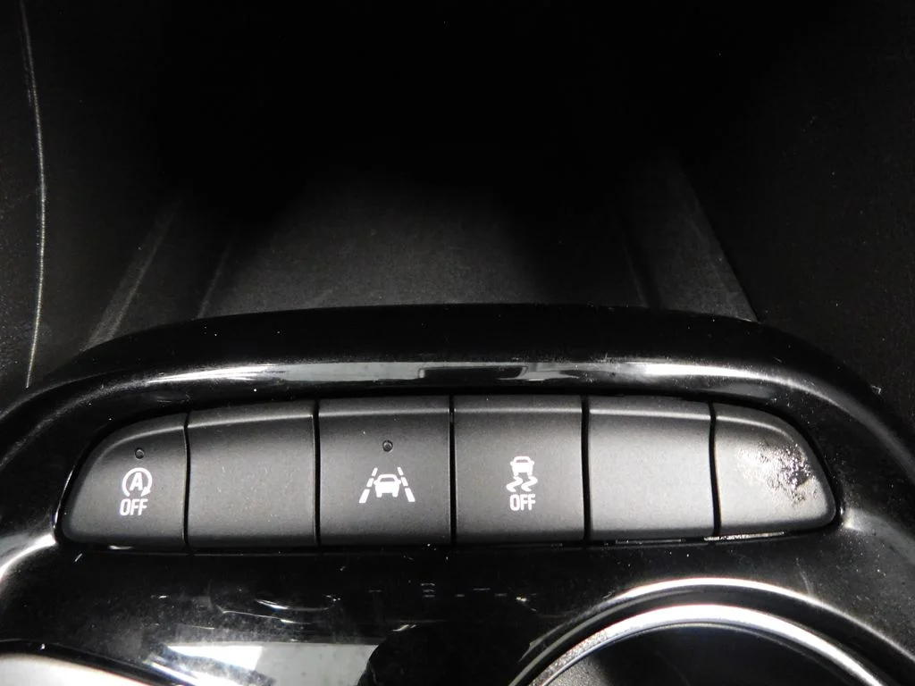 Certified Used 2025 Moonstone Gray Metallic Buick Preferred image 31
