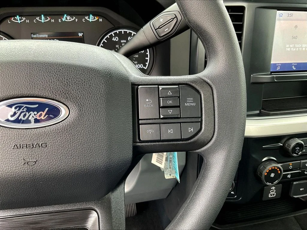 New 2026 Oxford White Ford F-250® XL image 18