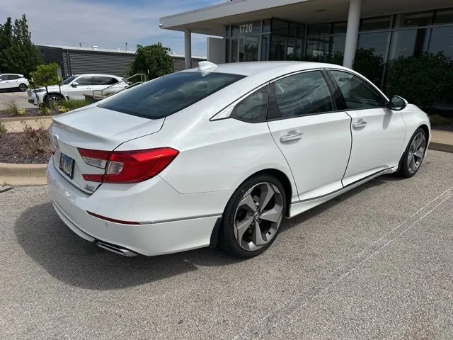 Used 2020 White Honda Touring 2.0T image 4