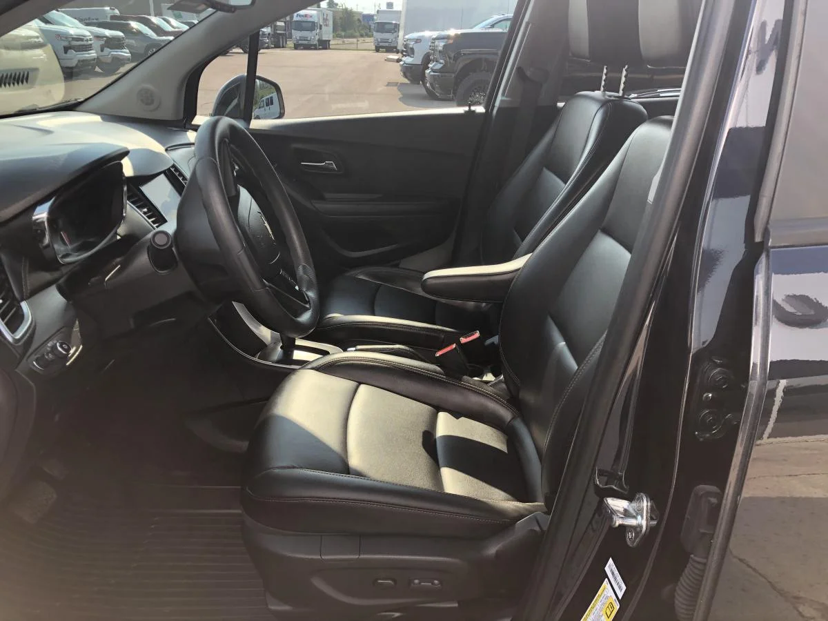 Used 2022 Blue Chevrolet Awd 4dr Lt image 11
