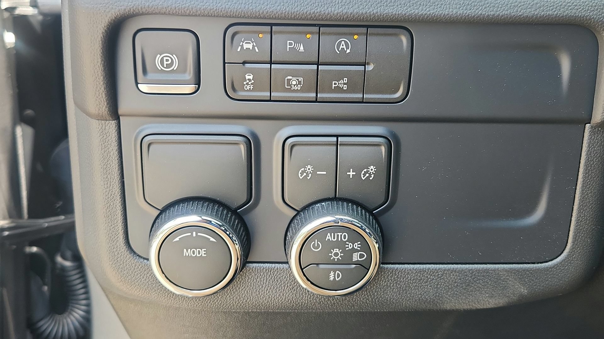 2026 Chevrolet Tahoe LT - Photo 24