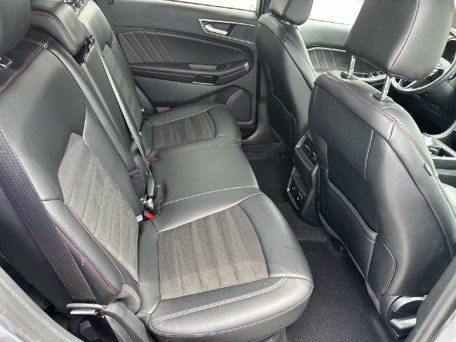 Used 2024 Silver Ford ST Line image 28