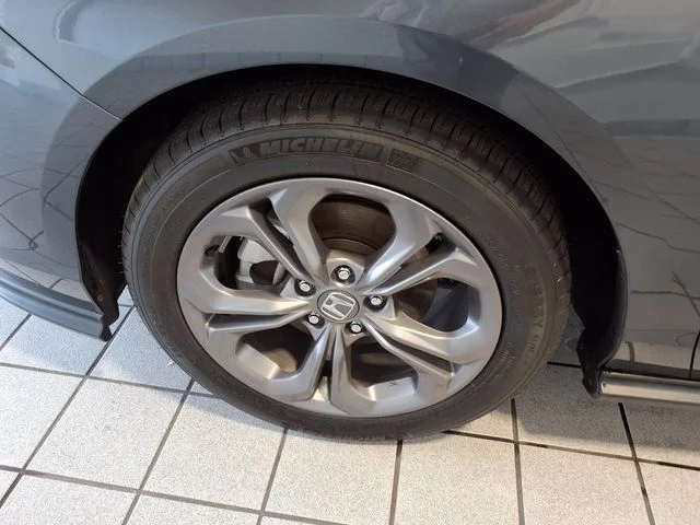 2024 Honda Accord EX - Photo 5