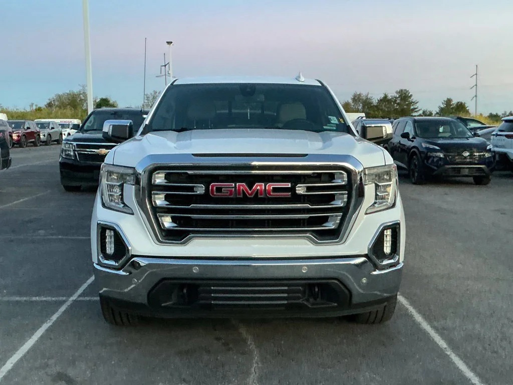 Used 2019 Summit White GMC SLT image 2