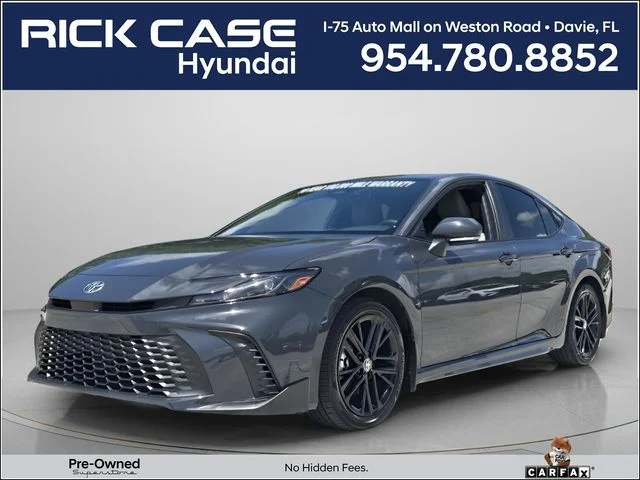 2025 Toyota Camry SE