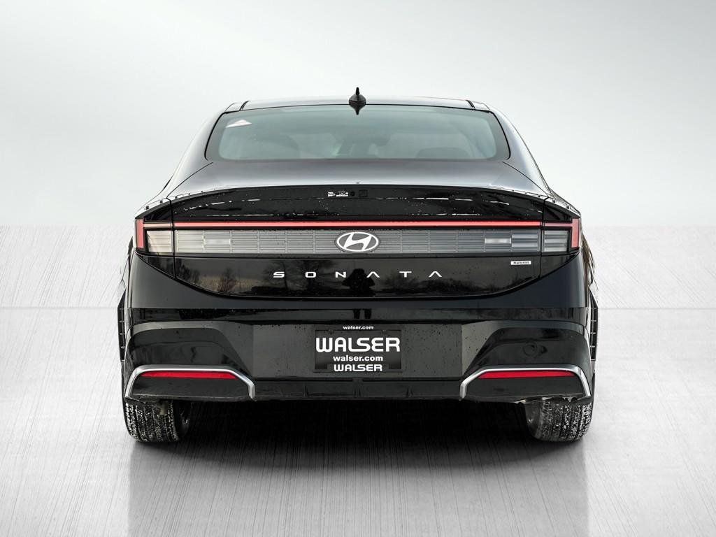 New 2026 Abyss Black Hyundai SEL FWD image 29