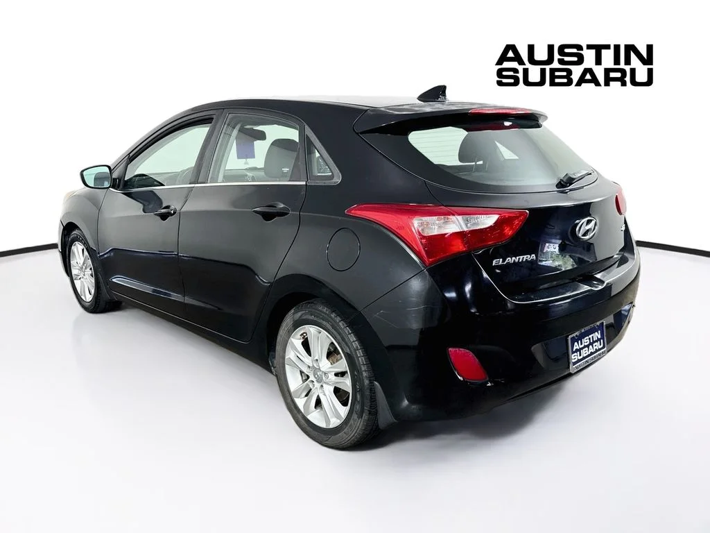 Used 2013 Black Hyundai Base image 5