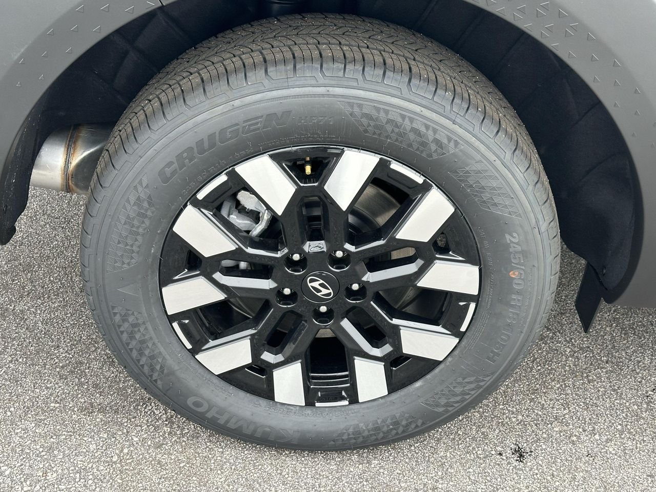 New 2026 Phantom Black Hyundai SE image 16