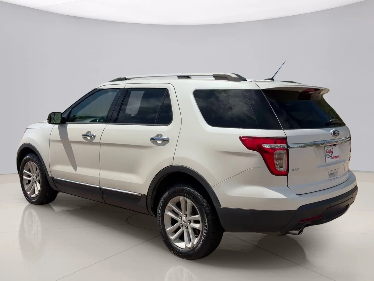 Used 2013 White Ford XLT image 3