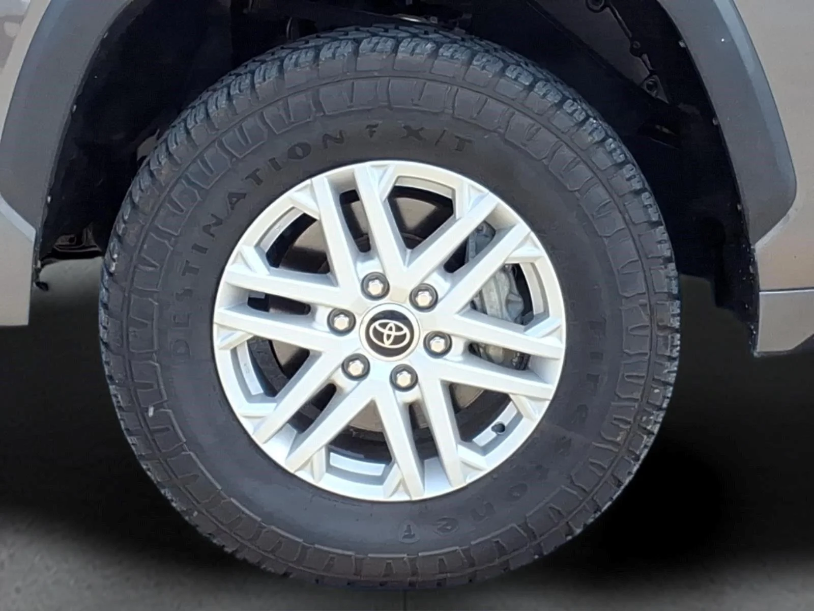 Used 2023 Magnetic Gray Metallic Toyota SR5 image 9