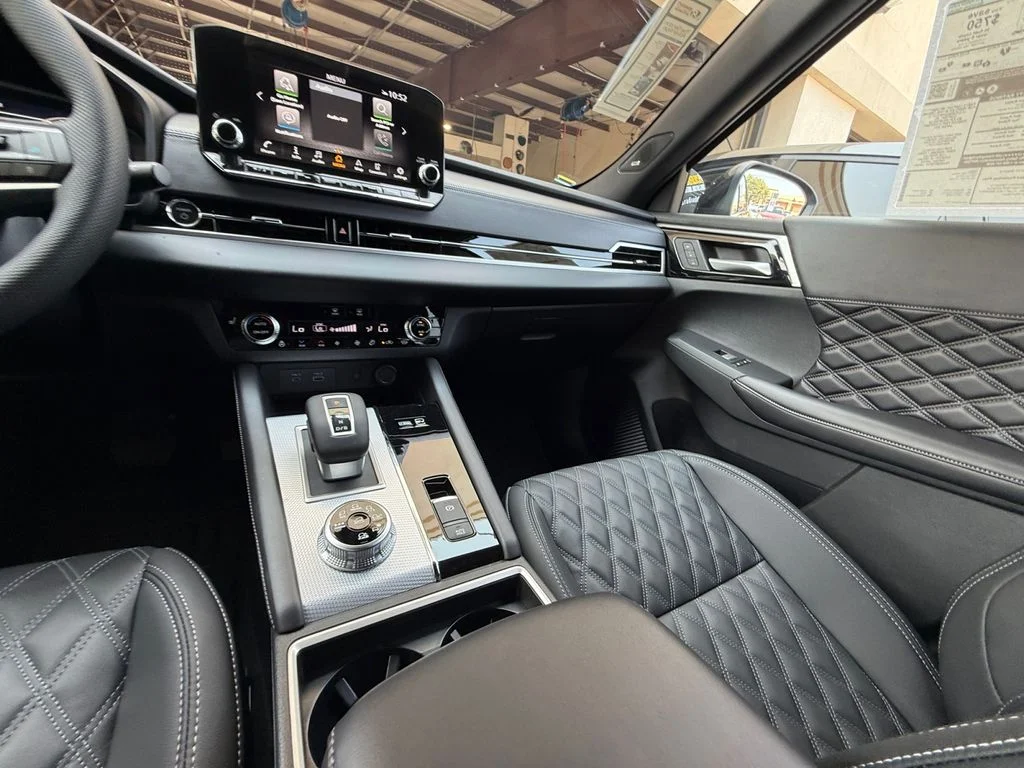 New 2026 Black Nissan Platinum image 15