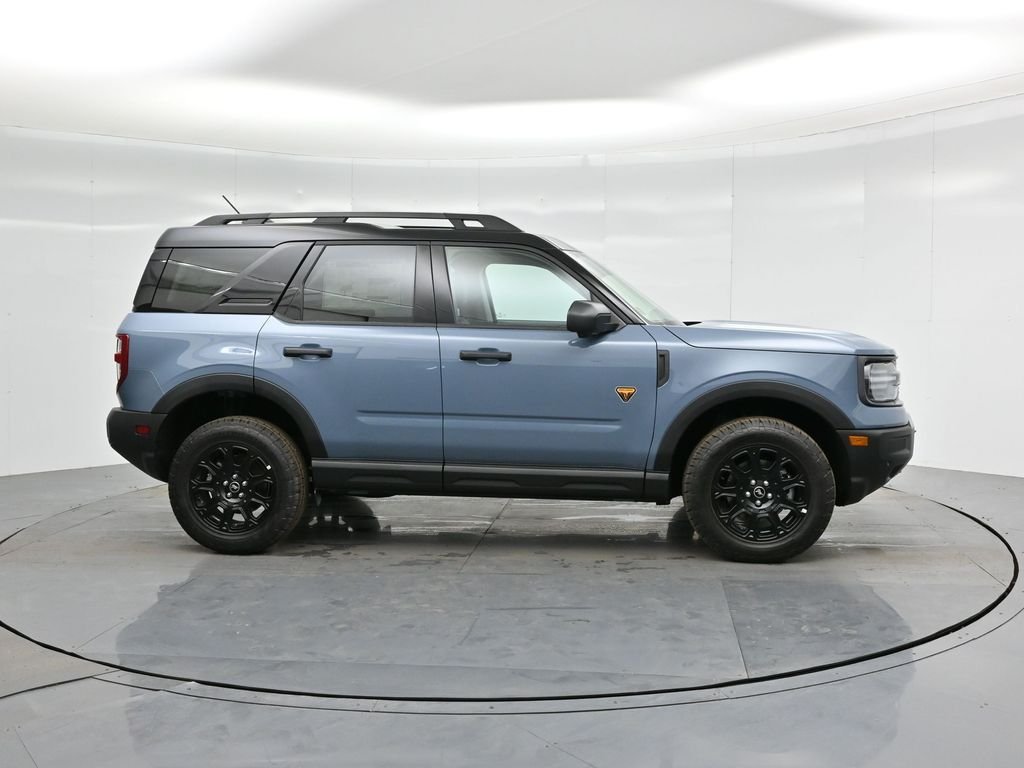 New 2025 Azure Gray Metallic Tri-Coat Ford Badlands image 30