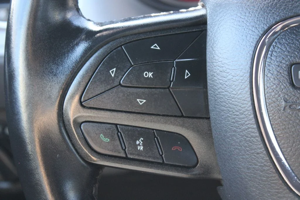 Used 2023 Gray Dodge SXT image 27