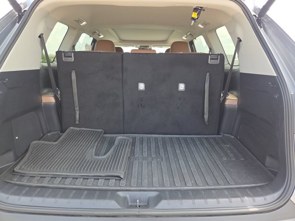 Certified Used 2025 Heavy Metal Toyota Platinum image 34