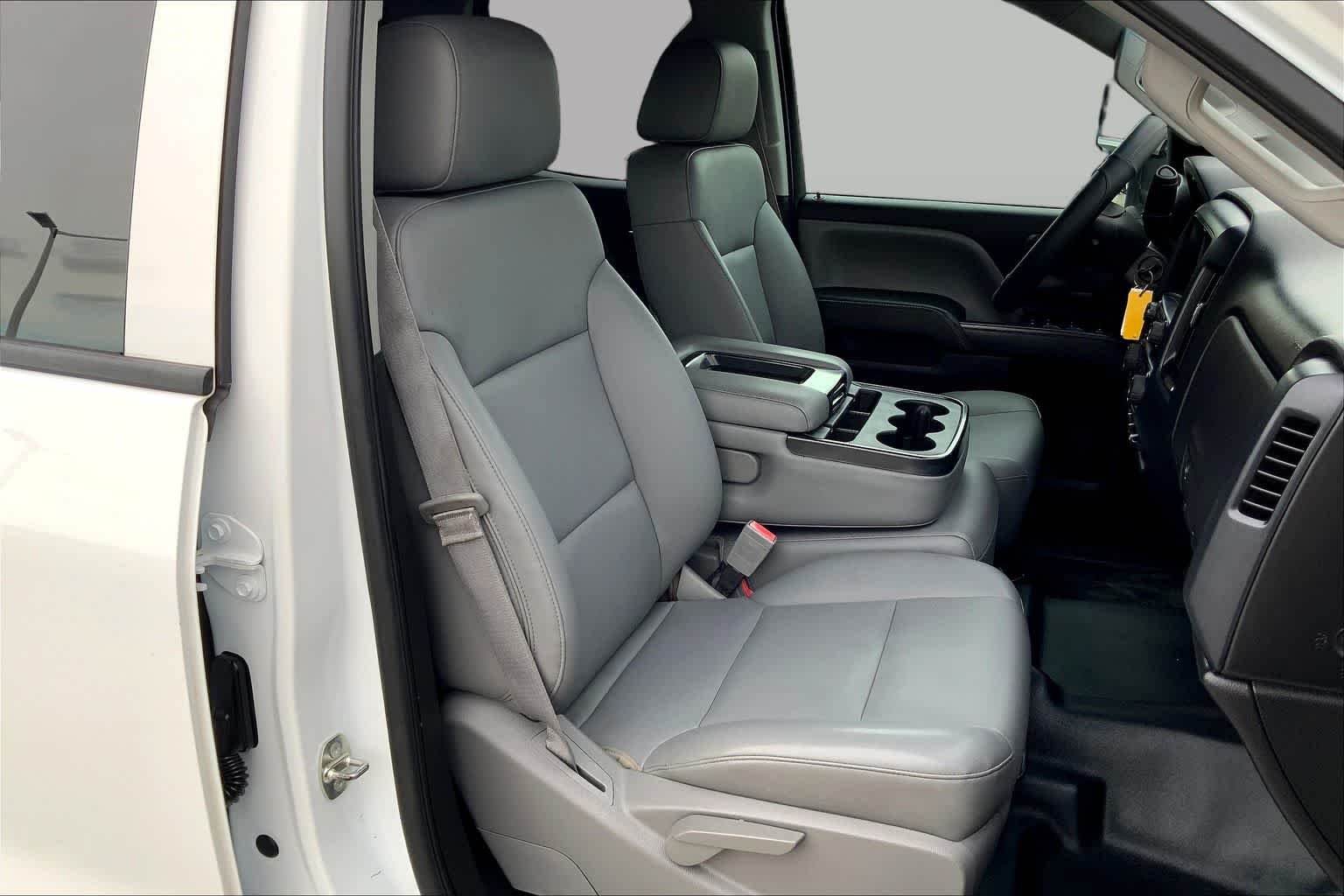 Used 2015 Summit White Chevrolet Work Truck image 8