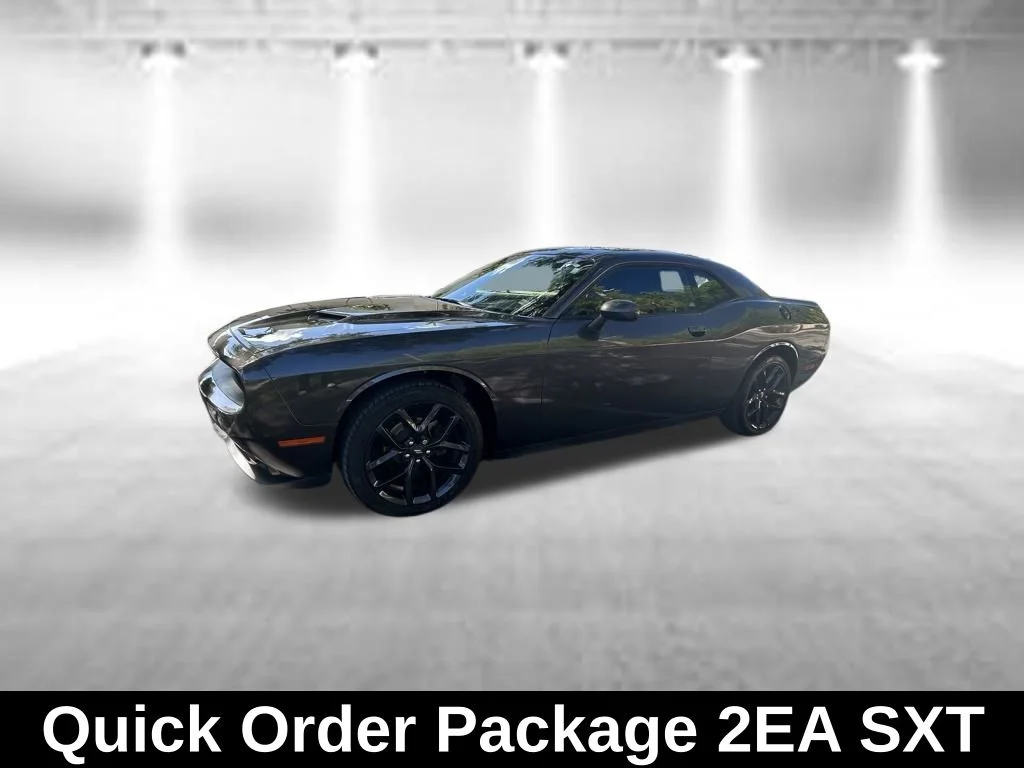 Used 2020 Gray Dodge SXT image 3
