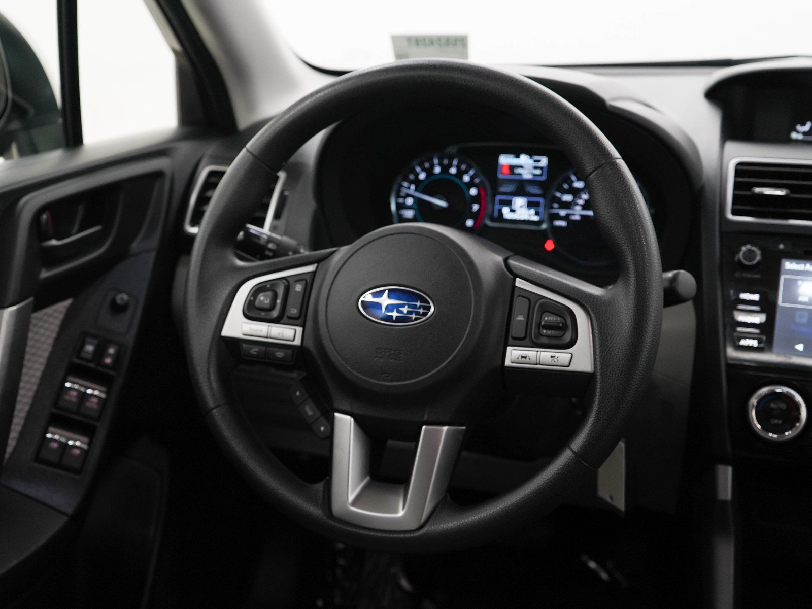 Used 2018 Crystal White Pearl Subaru 2.5i Premium image 14