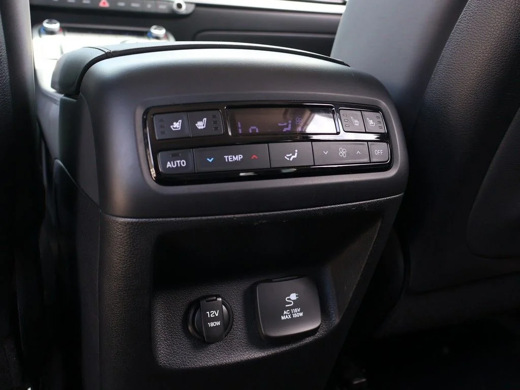 Used 2024 White Hyundai SEL image 58