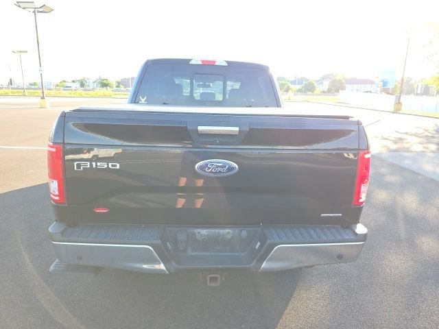 Used 2016  Ford  image 4