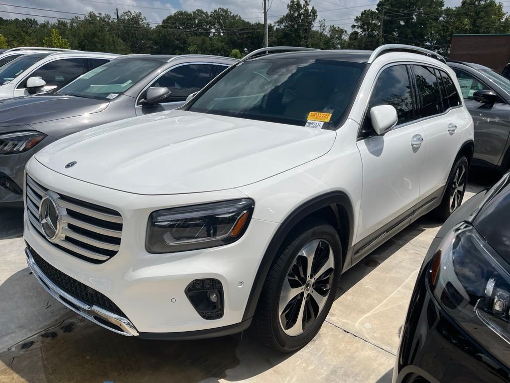Certified Used 2026 White Mercedes-Benz GLB 250 image 1