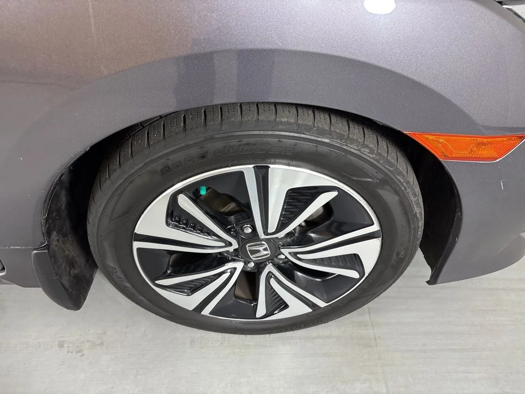 Used 2017 Gray Honda EX-L image 11