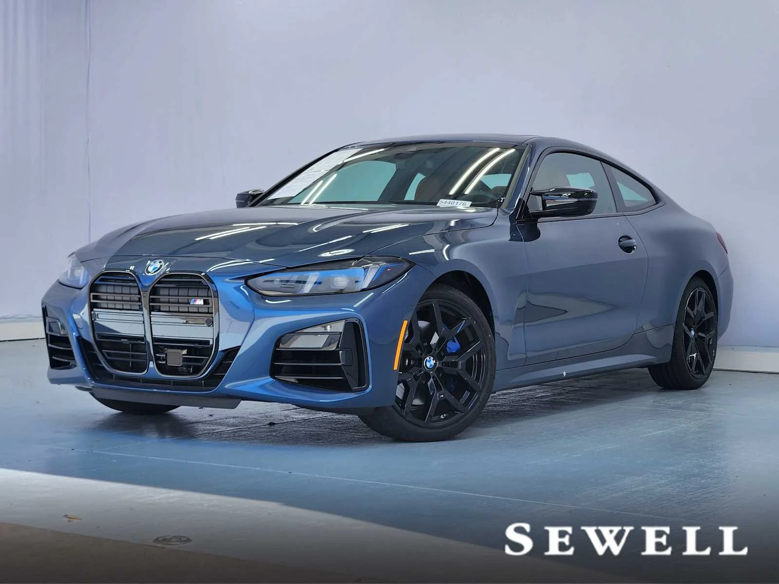 2026 BMW 4 Series M440i xDrive Coupe's photo