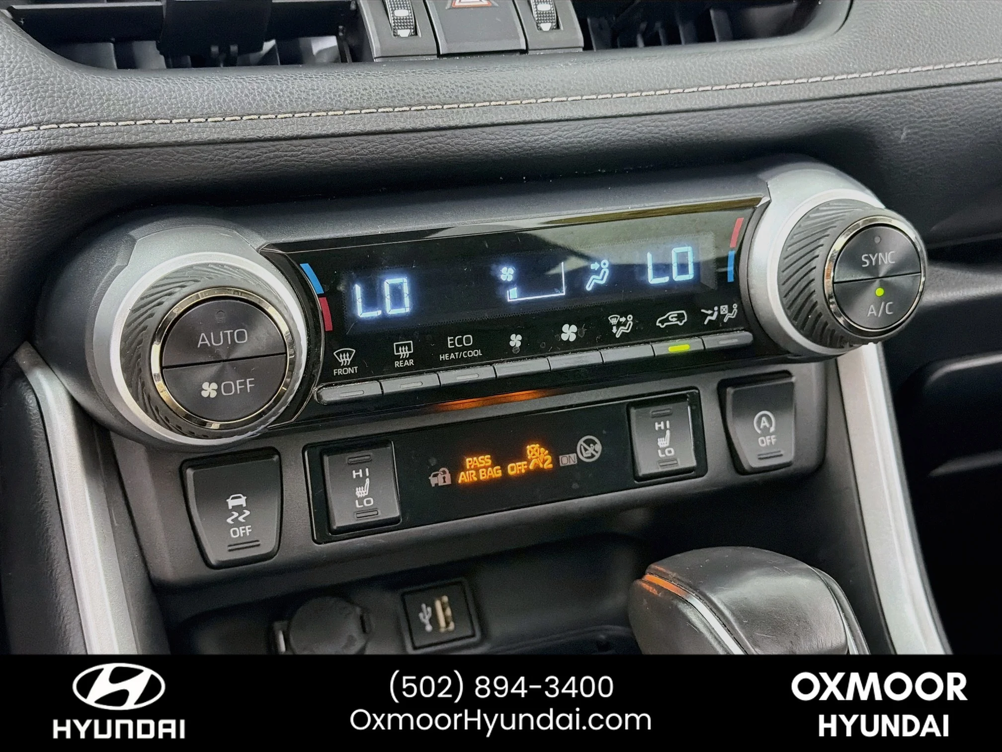 Used 2025 Ruby Flare Pearl Toyota XLE Premium image 16