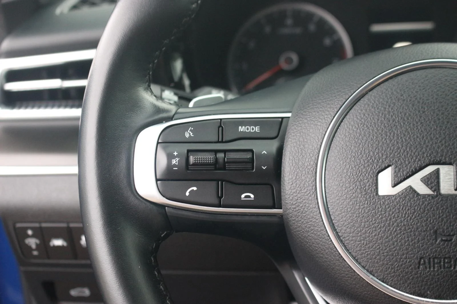 Used 2024 Blue Kia GT image 18