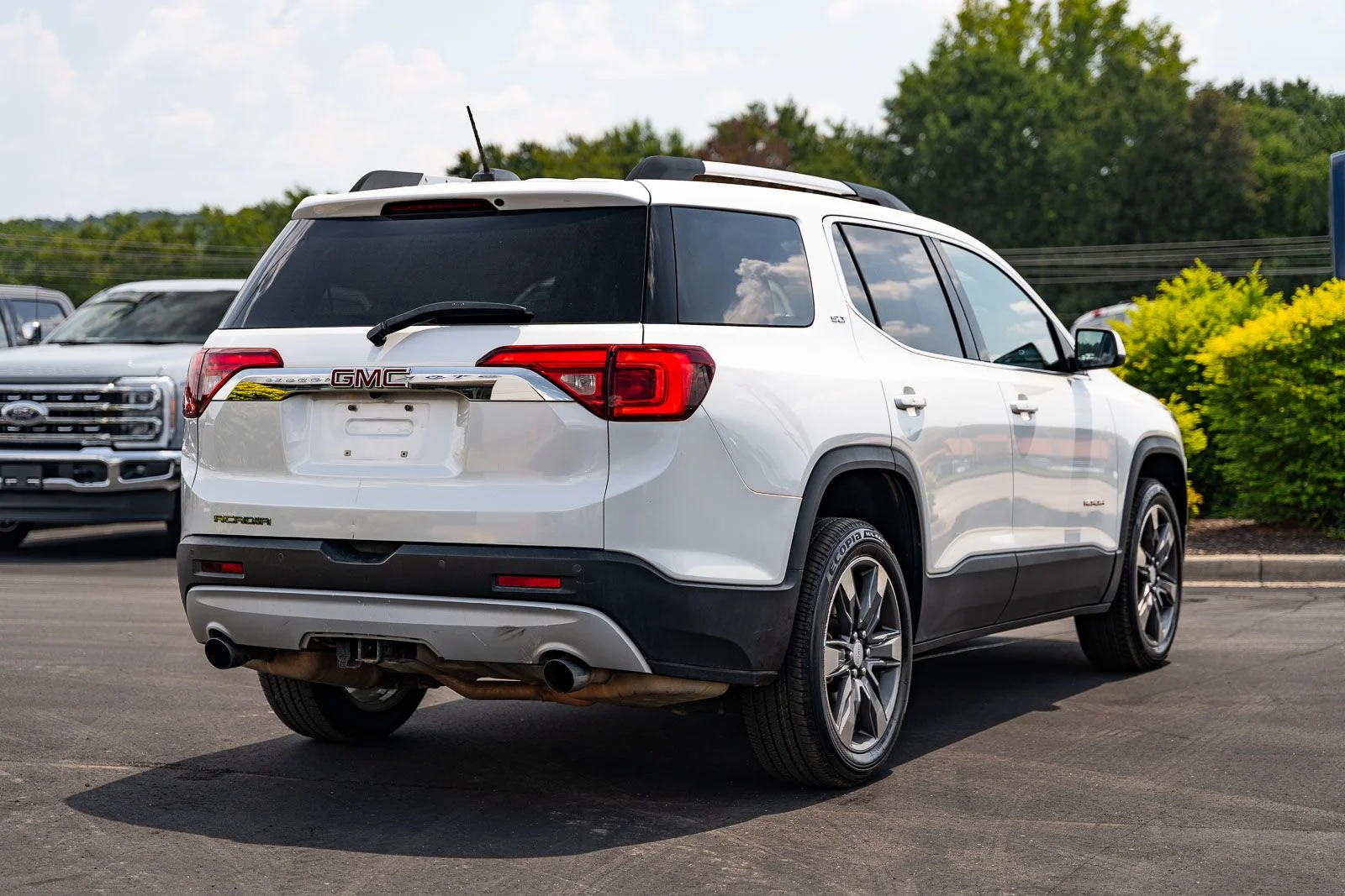 Used 2018 White GMC SLT-2 image 6