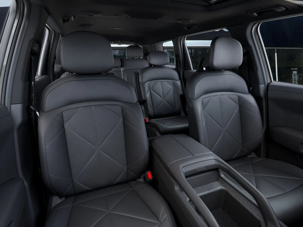 New 2027 Ivory Silver Kia EX image 15