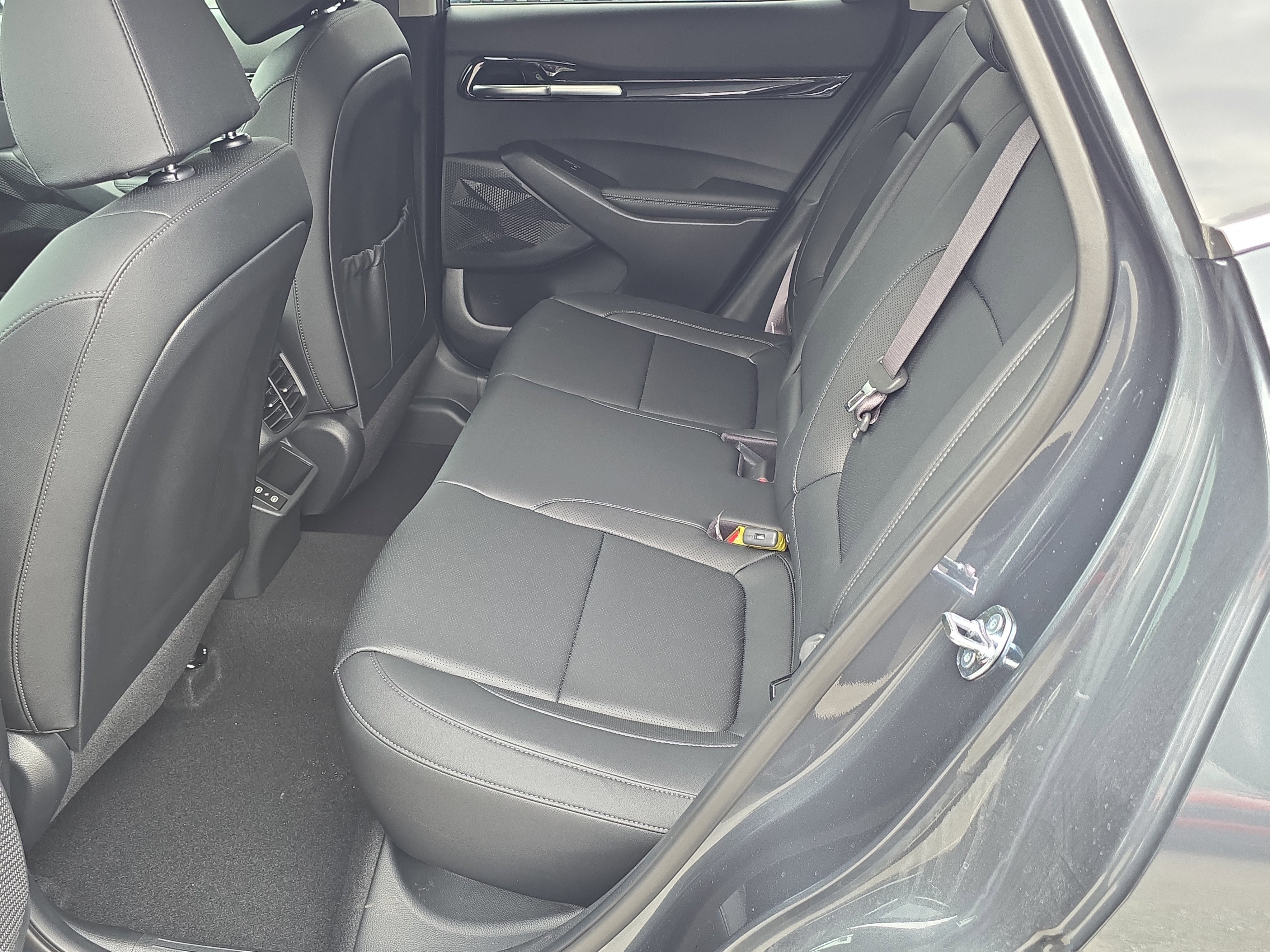 New 2026 Gravity Gray Kia EX image 19