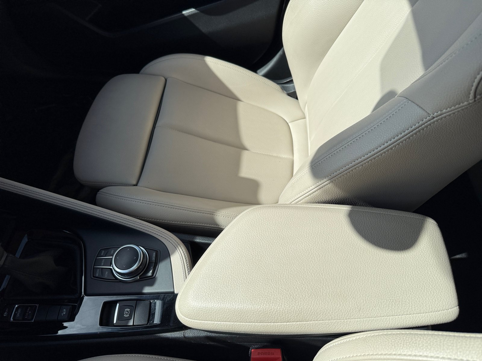 Used 2018 Blue Metallic BMW xDrive28i image 14